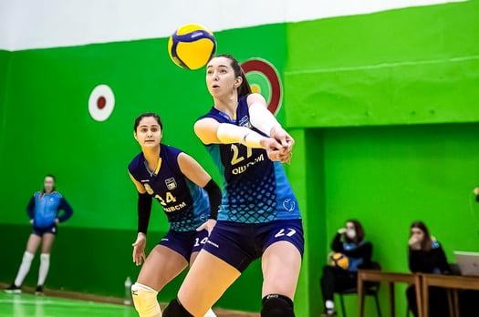 volleynetwork international - athletes - action picture - volleyball professional anastasiia petrychenko receiving