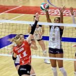 volleynetwork international - athletes - action picture - volleyball professional olena leonenko attacking