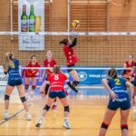 volleynetwork international - athletes - action picture - volleyball professional svenja enning setting